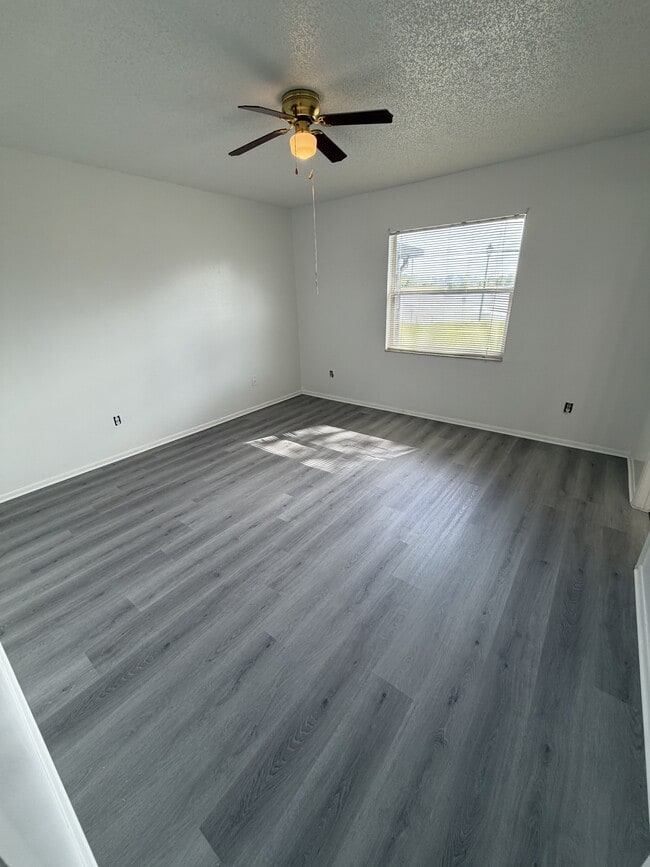 Building Photo - 37 Las Brisas Way