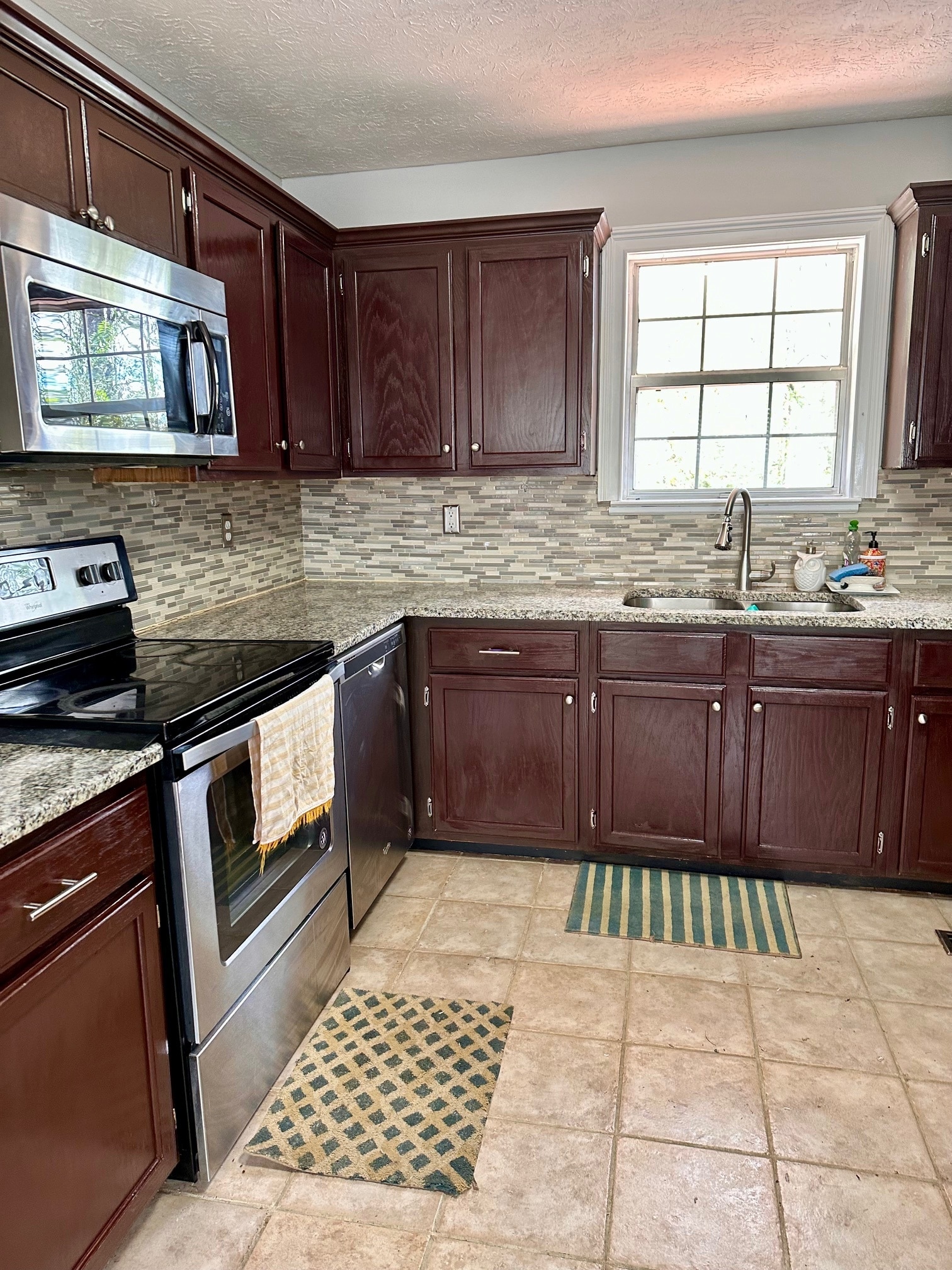 Building Photo - 4900 Maywater Rd