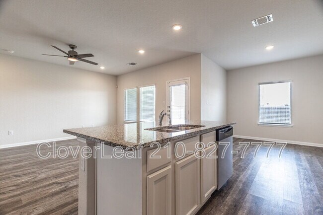 Building Photo - 2126 Silver Maple