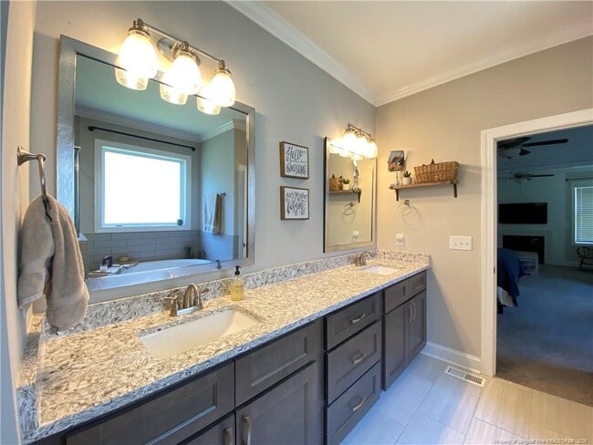 Building Photo - 46 Brookhill Ct