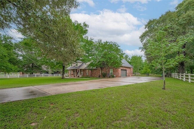 Building Photo - 9072 Grand Lake Estates Dr