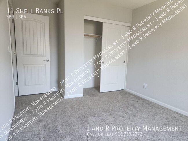 Building Photo - 11 Shell Banks Pl