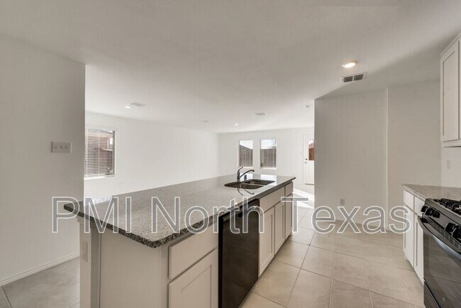 Building Photo - 1524 Clairborne Ct