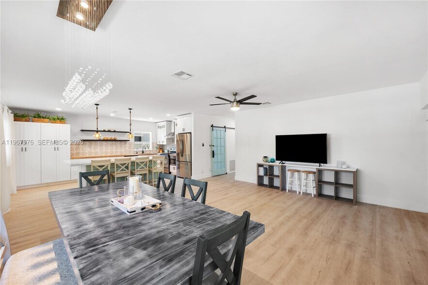 Building Photo - 1070 Tyler St