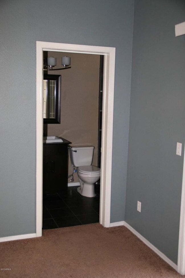 Building Photo - Two Bedroom in Tempe