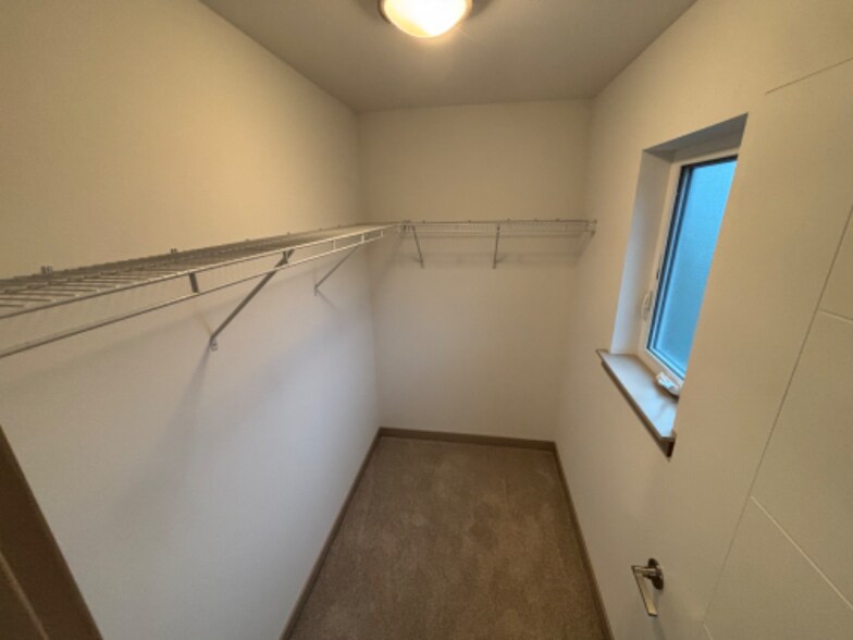 Building Photo - 9020 4th Ave S