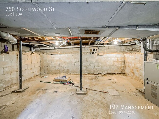 Building Photo - 750 Scottwood St