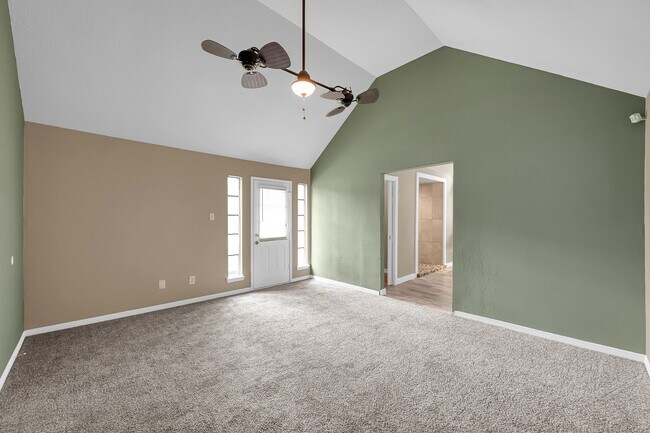 Building Photo - 3519 El James Dr