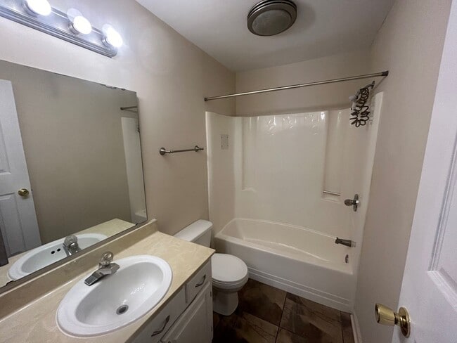 Building Photo - 3609-E-65 Juneau Rd