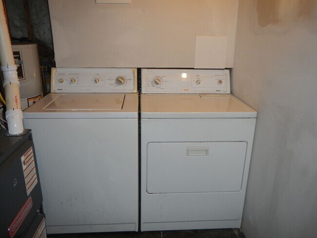 Building Photo - Charming 3-Bedroom Home Near Downtown Stillwater!