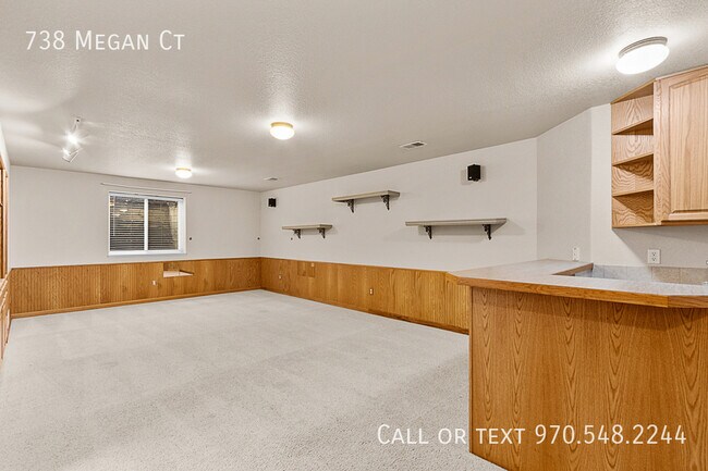 Building Photo - 738 Megan Ct