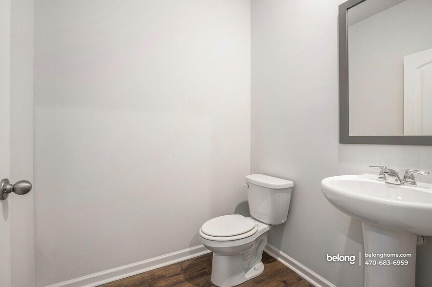 Building Photo - 2594 Poppy Ct