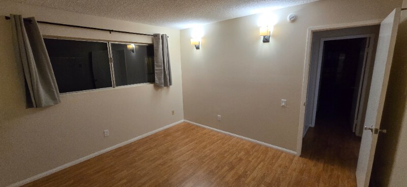 Building Photo - 2213 Voorhees Ave