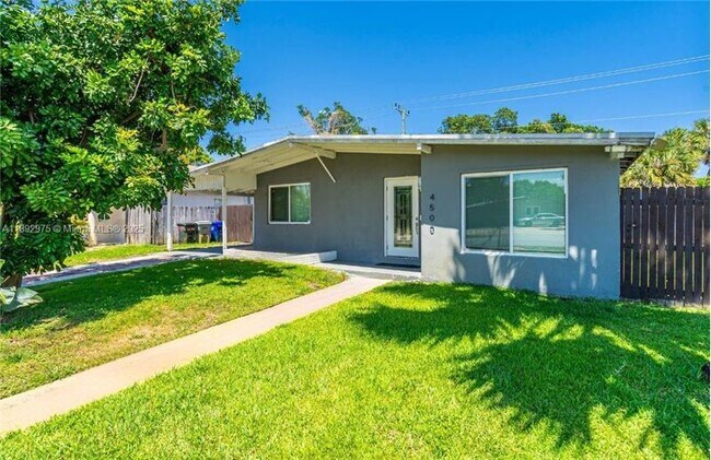 Building Photo - 4500 NE 18th Ave