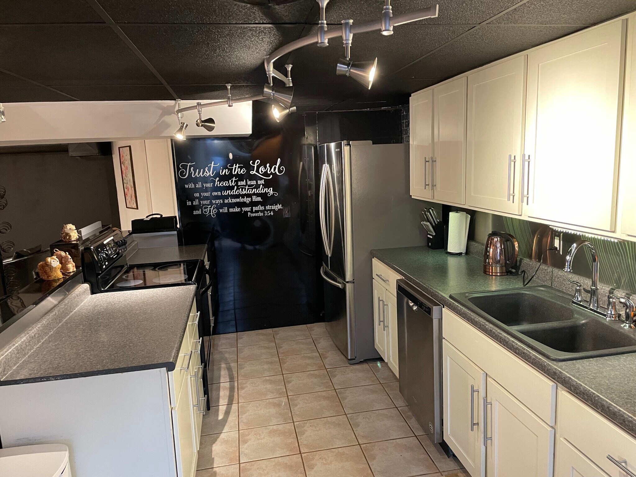 kitchen - 13211 S Egypt Shores Dr