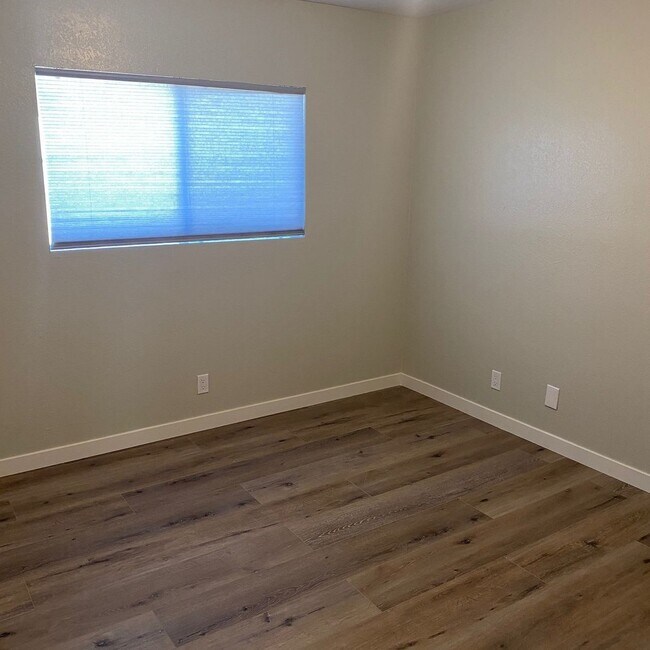Building Photo - 21375 Bear Valley Rd