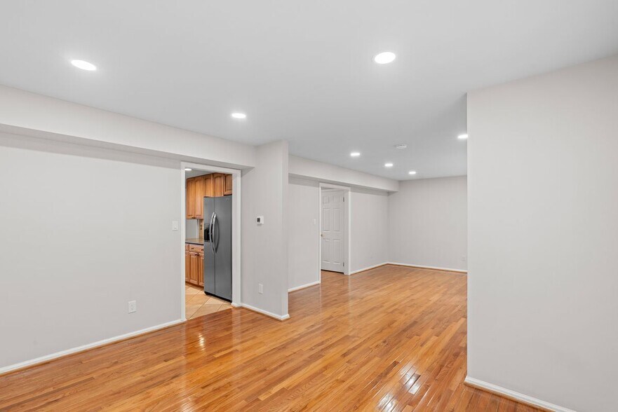 Building Photo - 12037 Stoneford Dr