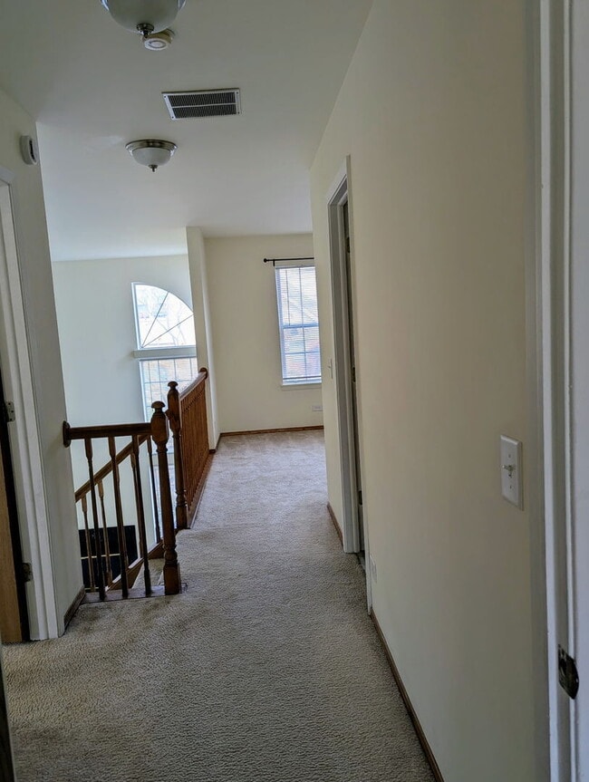 Building Photo - 119 Thistle Ct