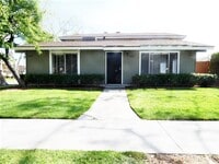 Building Photo - ***COMING SOON*** SPACIOUS SINGLE STORY 2 ...