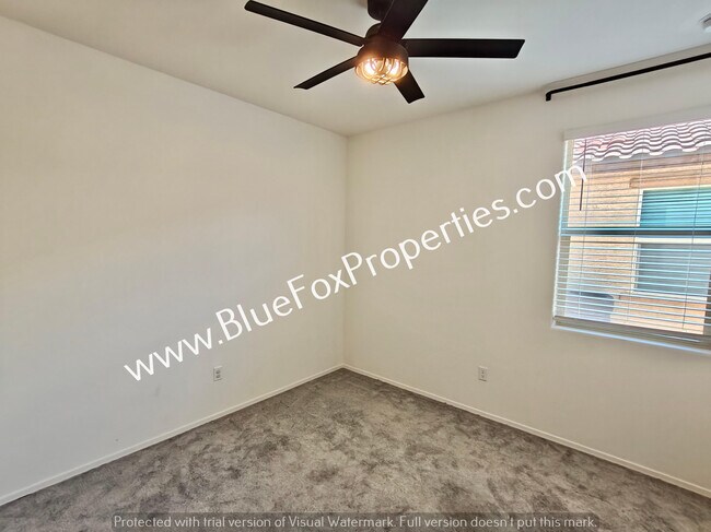 Building Photo - 7926 S Golden Bell Dr