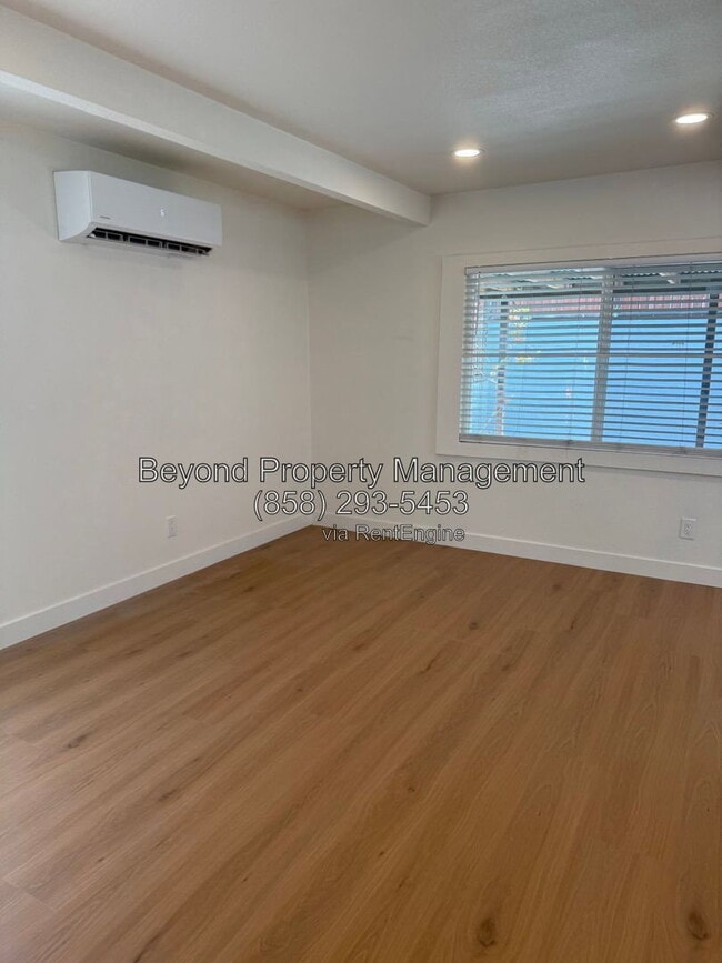 Building Photo - 2704 Highland Ave