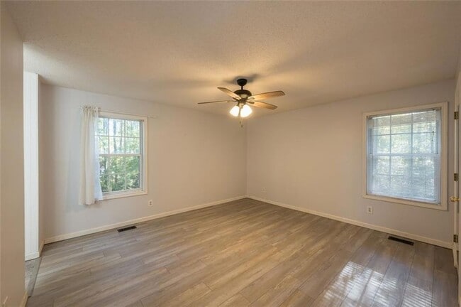 Building Photo - 3086 Cynthia Ct