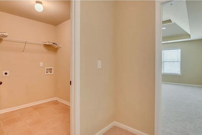 Building Photo - 151 Seaton Ave