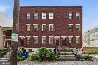 Building Photo - 1240 S 45th St