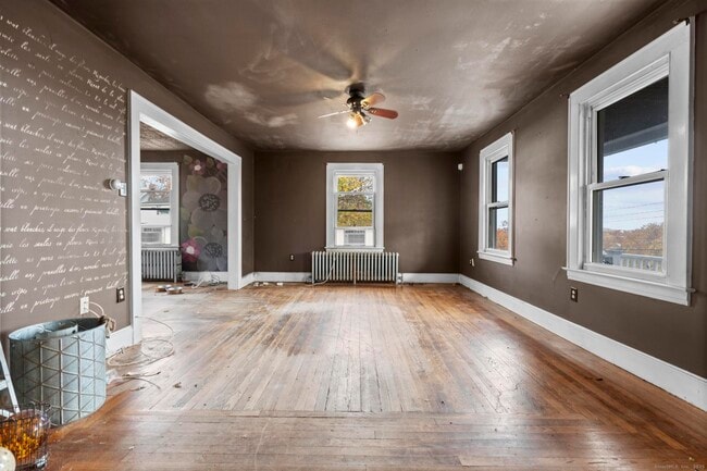 Building Photo - 29 Abner St