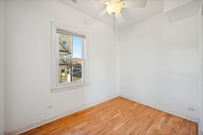 Building Photo - 1815 S Ruble St