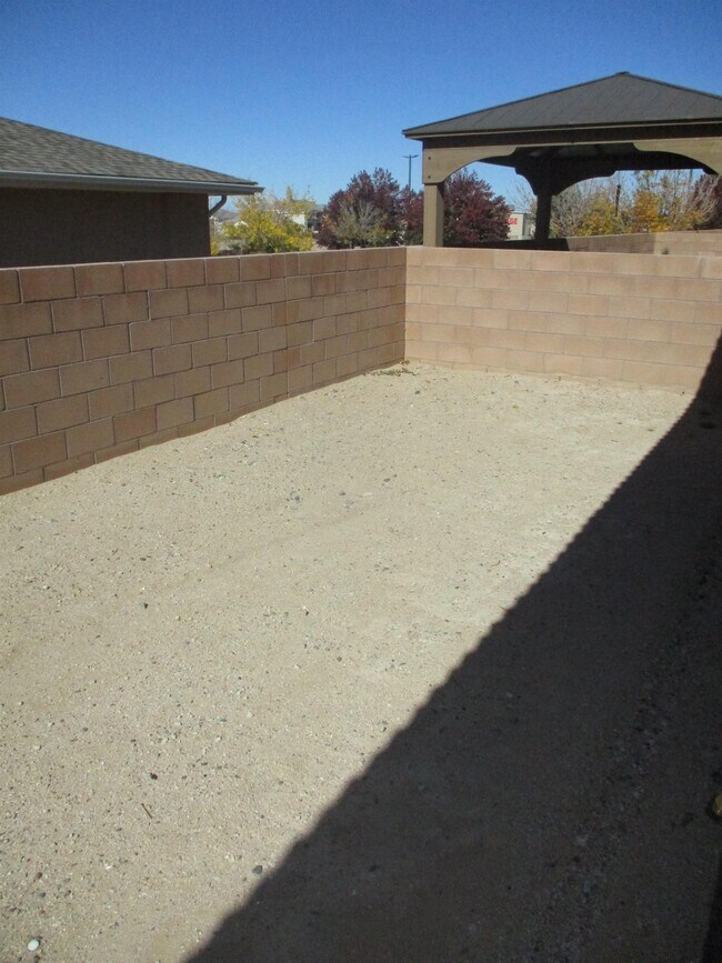 Building Photo - 8750 Sevano Cir NE