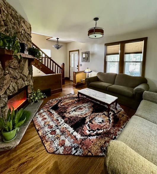 Building Photo - 1214 Fell Ave