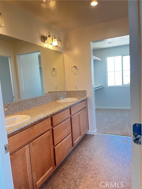 Building Photo - 2015 Conadria Ave