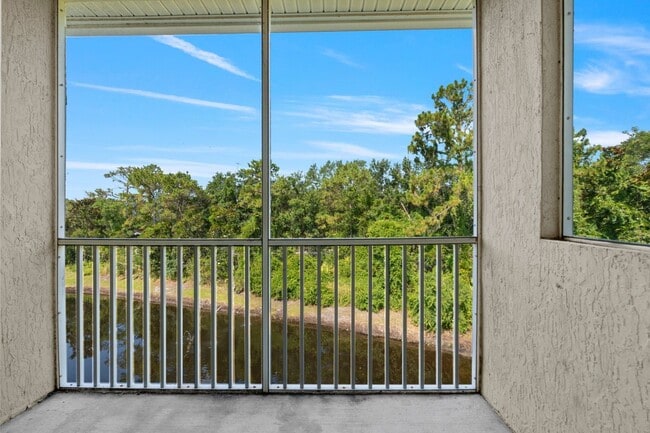 Building Photo - 410 S Villa San Marco Dr