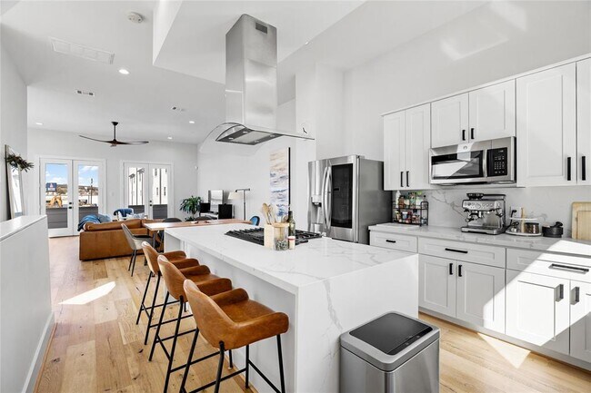 Building Photo - 1817 Elite Dr