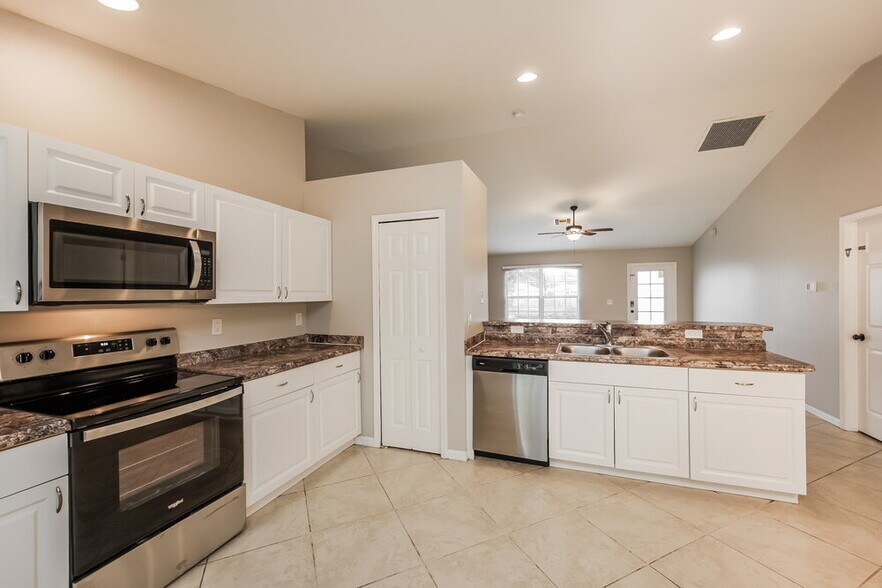 Building Photo - 719 Rue Labeau Cir
