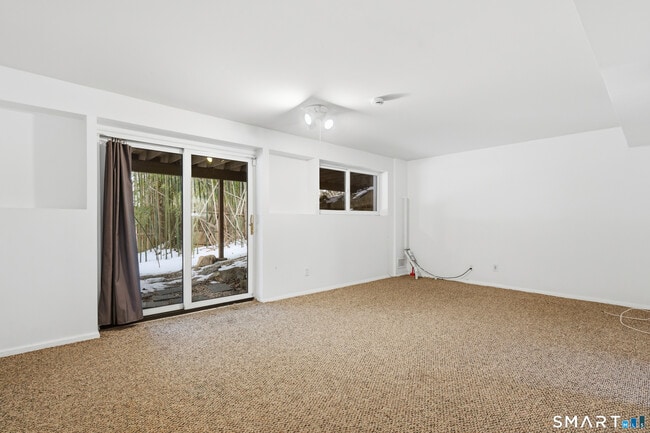 Building Photo - 4 Split Timber Pl