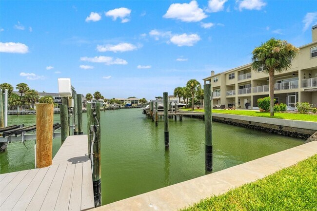 Building Photo - 11715 1st St E