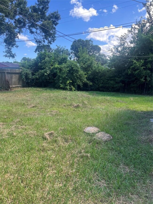 Building Photo - 5222 Cosby St