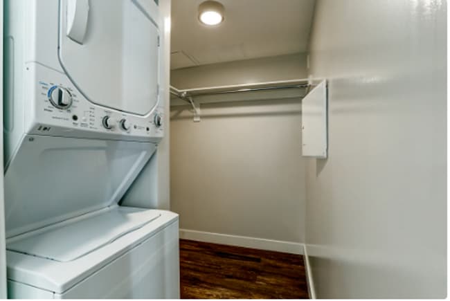 Interior Photo - NOHO5500