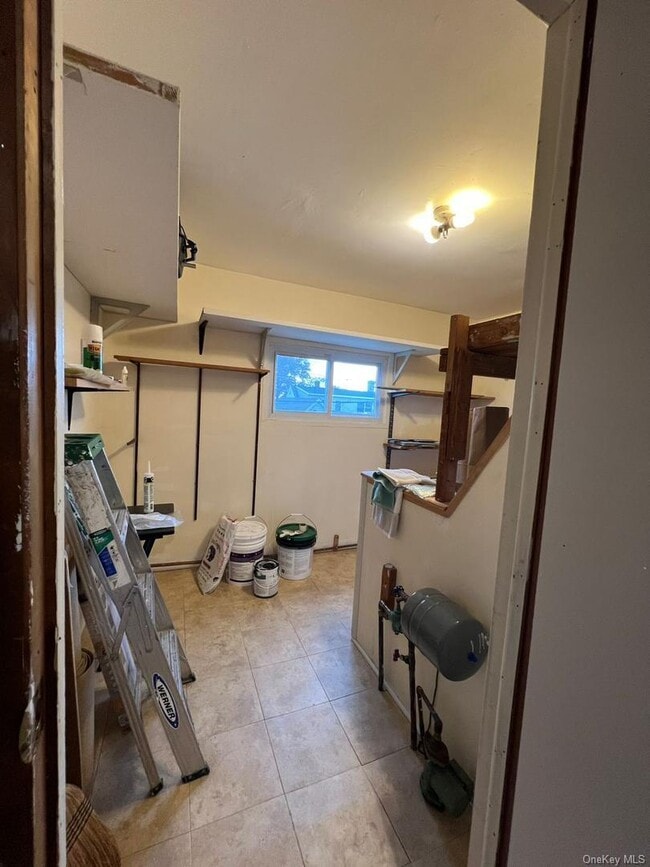 Building Photo - 135 Sunrise Ln