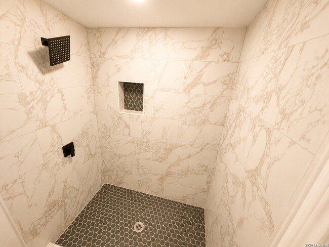 Building Photo - 22823 Copper Cyn Dr