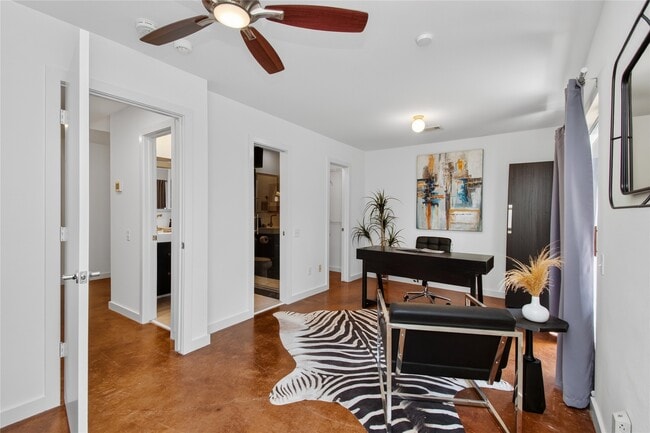 Building Photo - 6916 Yellowstone Way Dr
