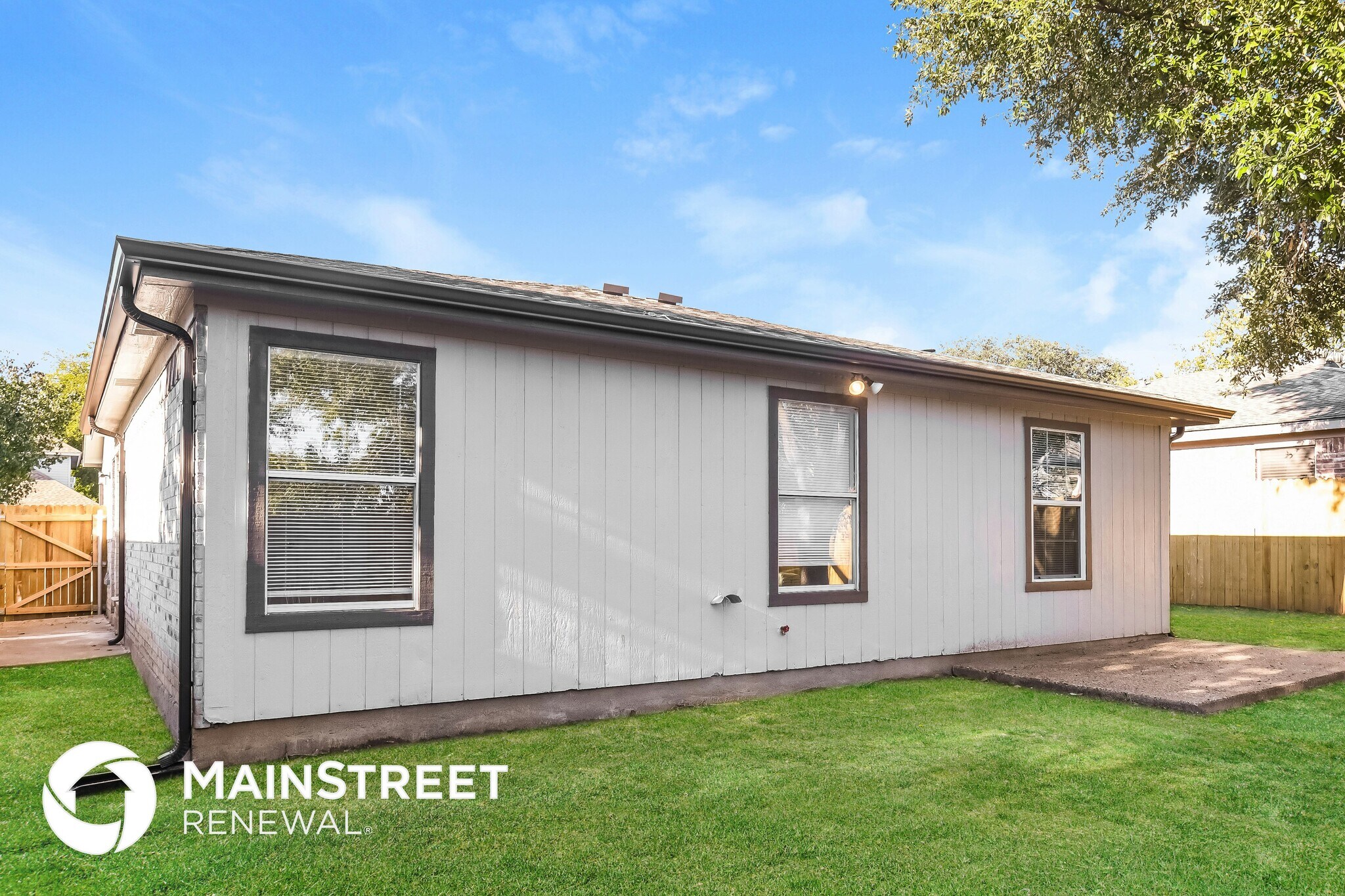Building Photo - 5824 Heatherglen Terrace