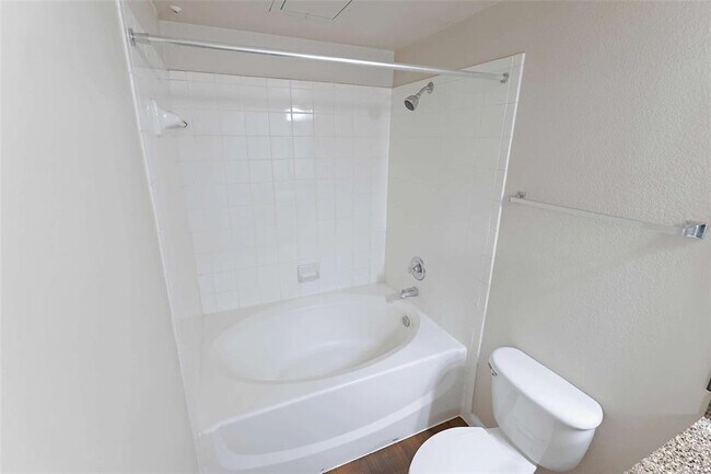 Building Photo - 10505 S I-35 Frontage Rd