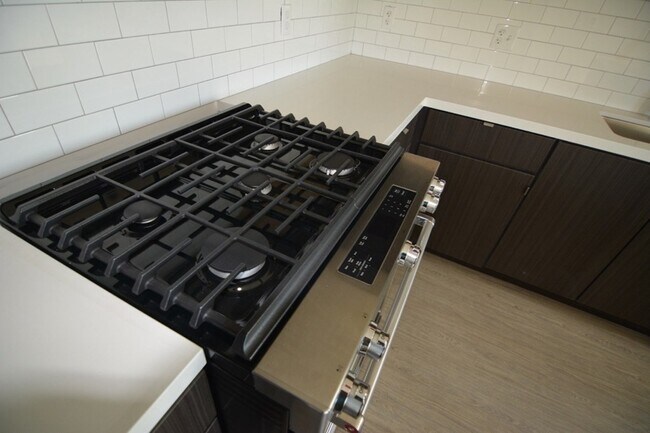 Building Photo - 120 Savin Hill Ave