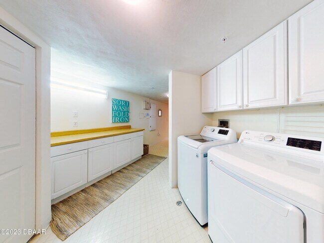 Building Photo - 1 John Anderson Dr