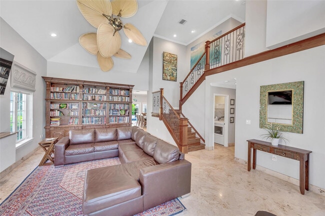 Building Photo - 3316 NE 16th St