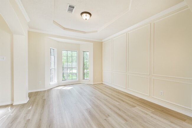 Building Photo - 11918 Mariposa Canyon Dr