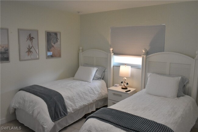 Building Photo - 4135 Coronado Pkwy